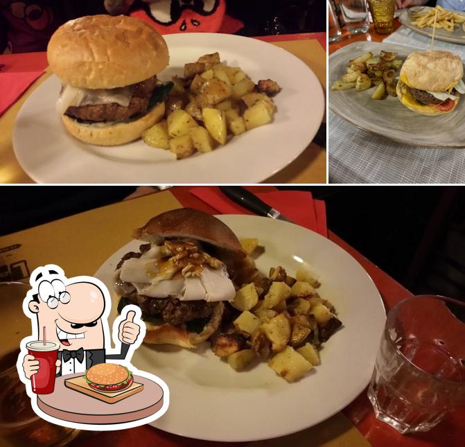 Prova uno dei tipi di hamburger disponibili a Ristorante La Peña