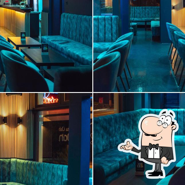 Dai un'occhiata agli interni di Hanedan Shisha Lounge