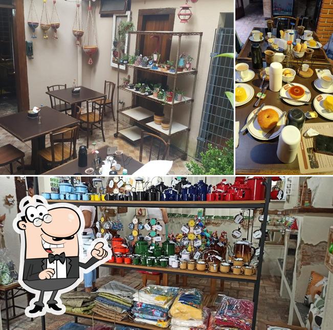 Sente em uma das mesas no Minas Parnaiba Café e Artes