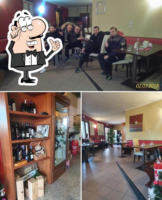 Siediti a un tavolo di Bar Sport