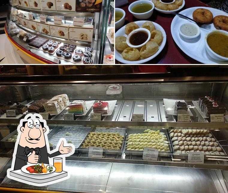 Meals at Manohar Dairy