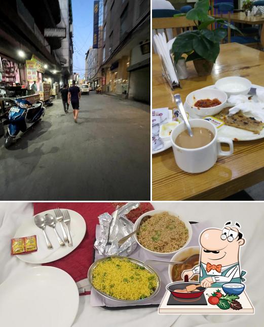 Chicken curry at Hotel Arch - Near Aerocity New Delhi