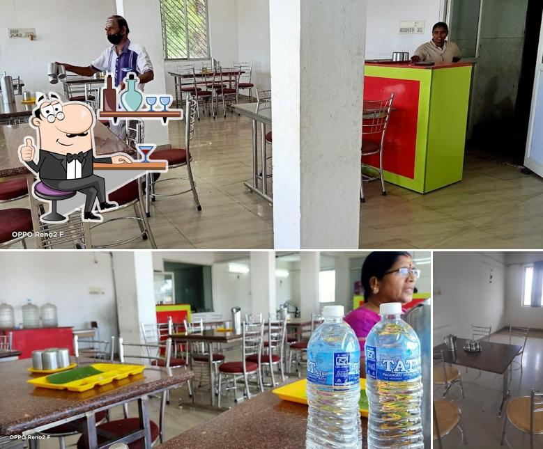 Check out how Hotel Pugazhin Vasanta bhavan looks inside