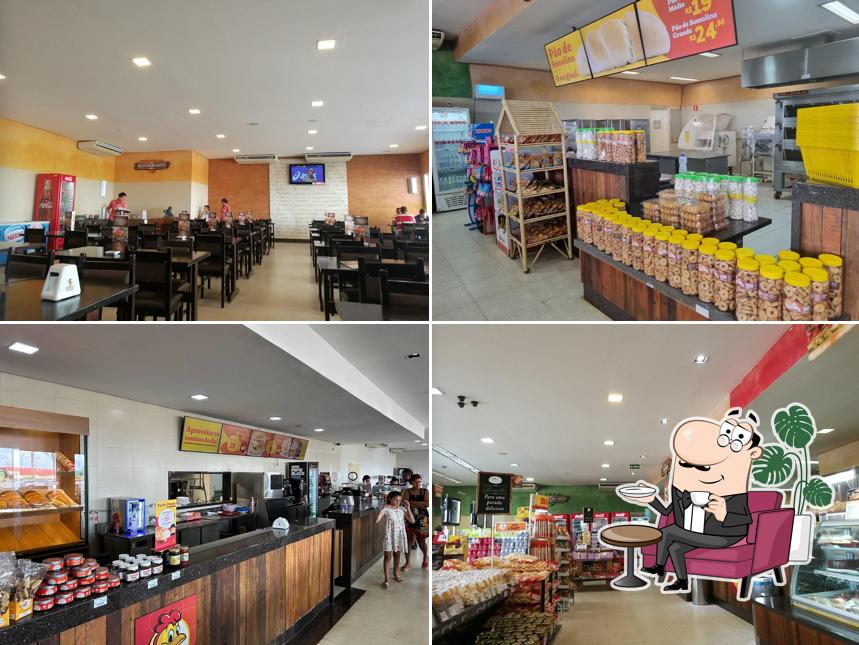 Sente em uma das mesas no Restaurante Rede Frango Assado - Cravinhos