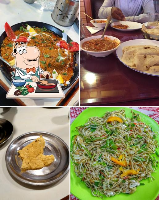 Chicken curry at Hotel Jannat & Restaurant