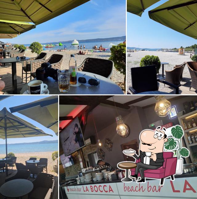 Gli interni di La Bocca Beach Bar