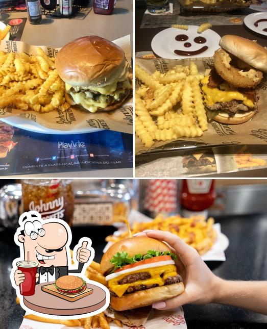 Experimente um hambúrguer no Johnny Rockets João Pessoa