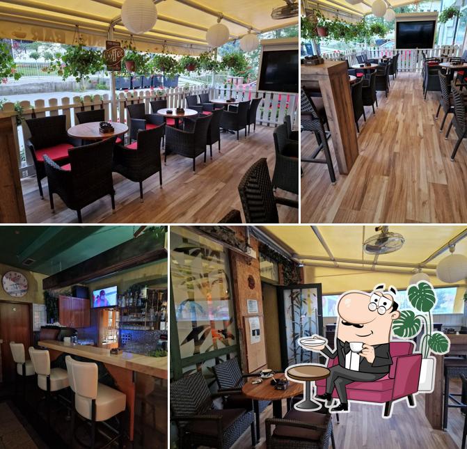 Dai un'occhiata agli interni di Janc Urška s.p. bambus bar