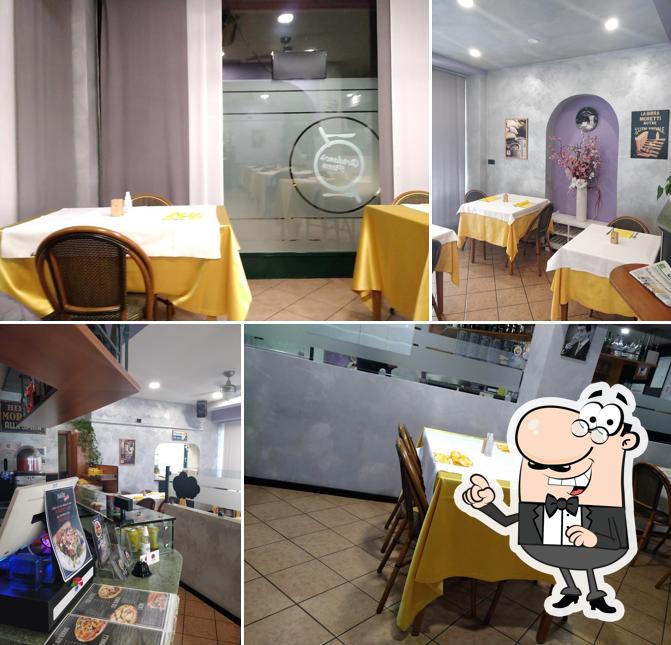 Siediti a un tavolo di Giordano's Pizza