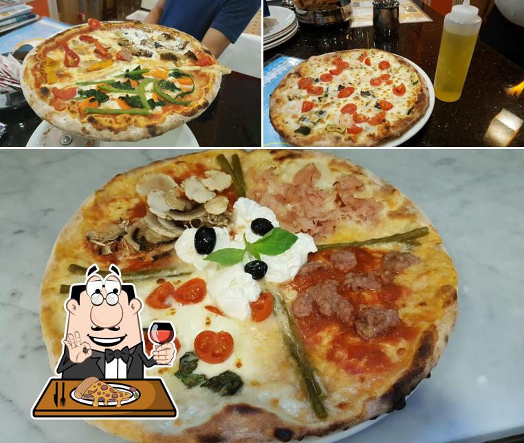 Ordina una pizza a Pizzeria Marechiaro