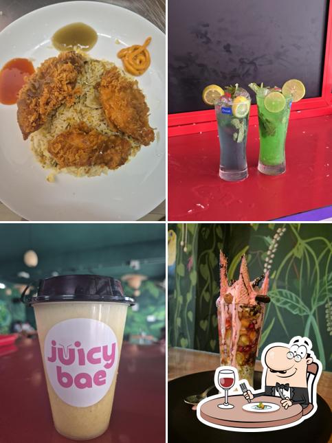 Food at Peri 6 Food Park North Paravoor