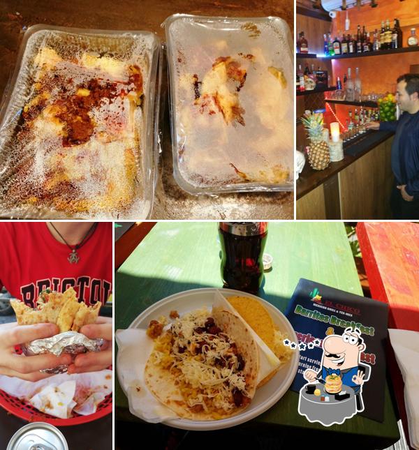 Platti al Los Chicos Mexican Grill