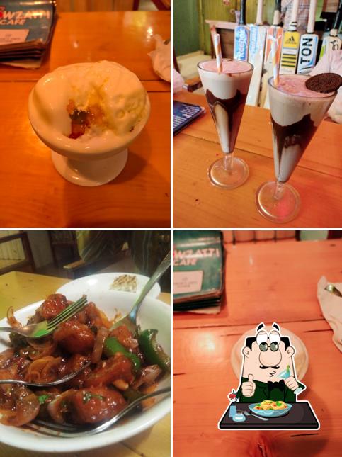 Chocolate mousse at Howzatt Cafe