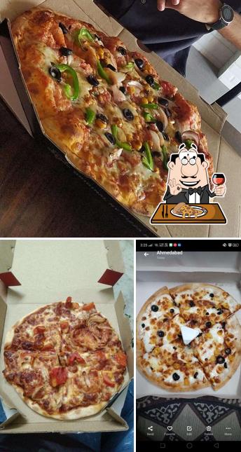 Pick pizza at Sbarro - New York Pizza