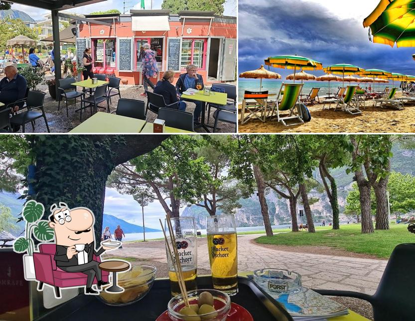 Gli interni di Bar dei pini