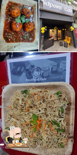 Pad thai at Midpoint Cafe