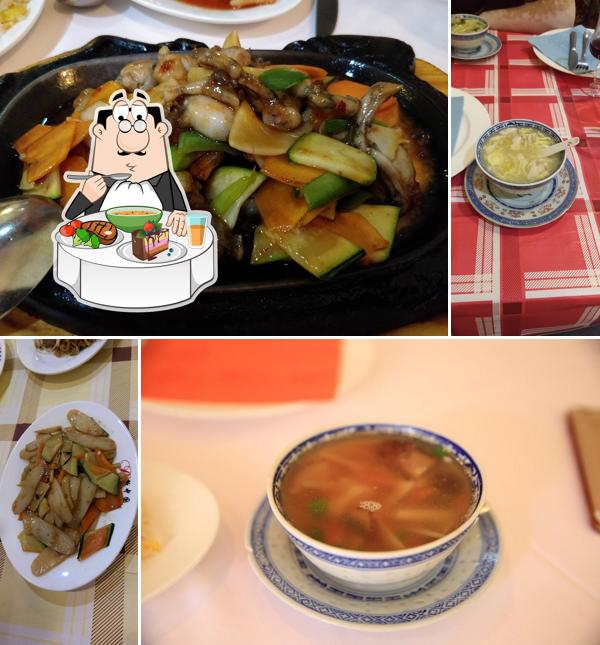 Zuppa calda e acida al Ristorante Cinese XinZhonGuo