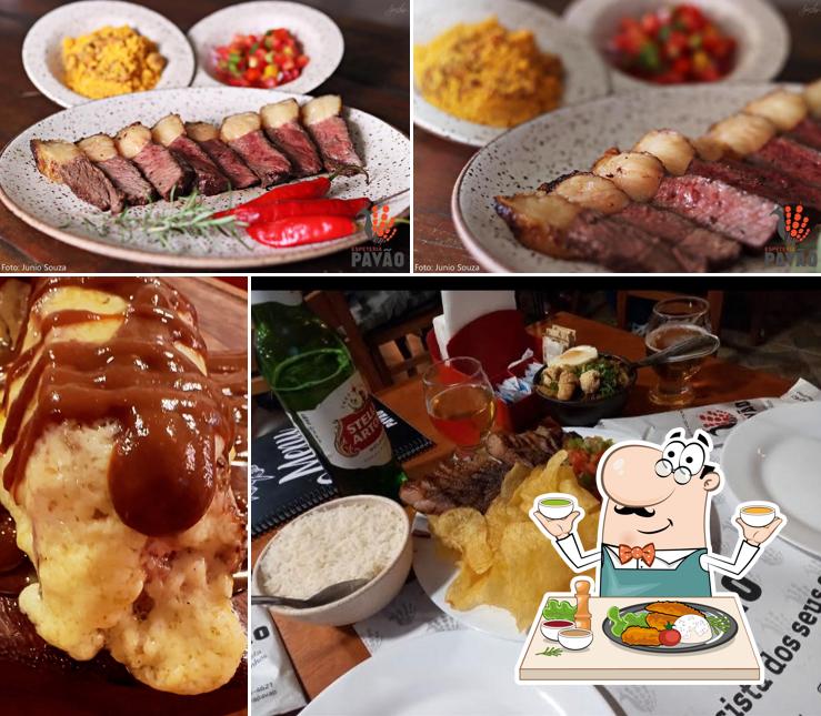 Comida em Espeteria Pavão