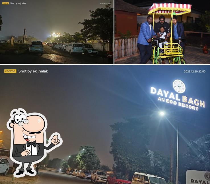 Enjoy the view at the outside area of Bagicha - By Dayal Bagh