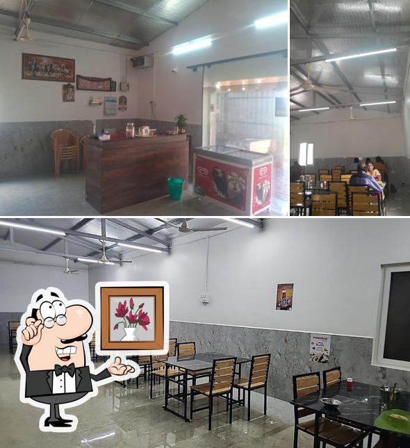 The interior of A1 Nattukozhi Virunthu