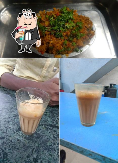 The photo of HOTEL AARTHI (VEG)’s drink and food