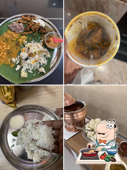 Chicken curry at Hotel Samskruthi