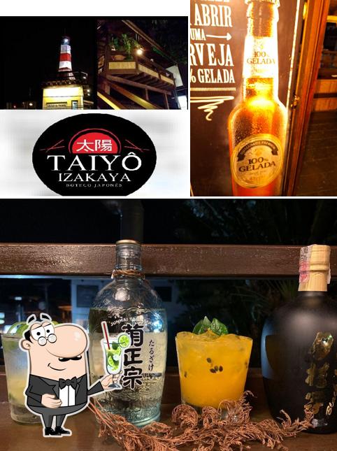 Desfrute de uma bebida no Taiyô Izakaya - Boteco Japonês