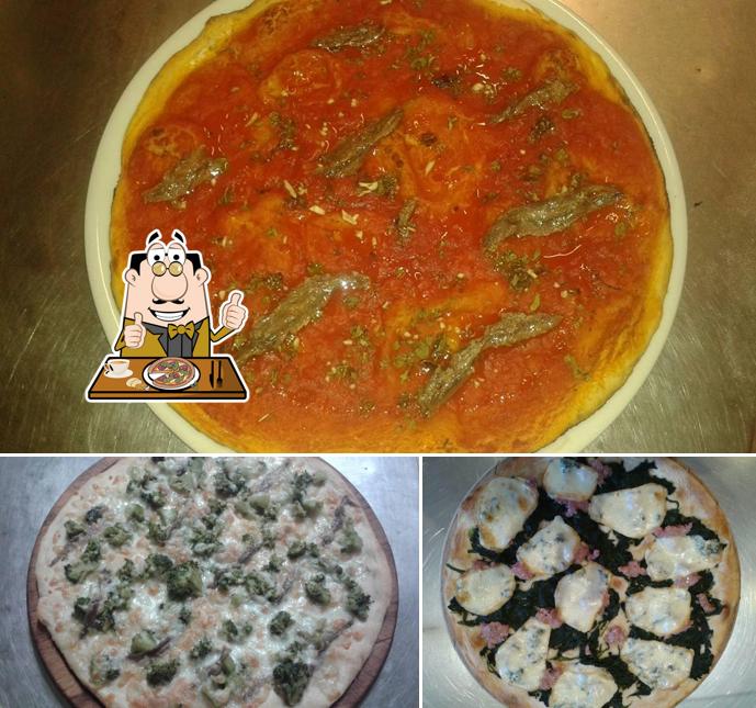 A PIZZA El Pedro, puoi ordinare una bella pizza