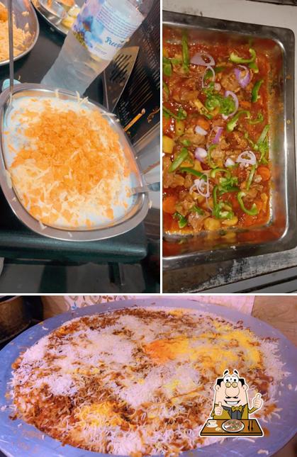 Pick pizza at SOMALI RESTAURANT NEW DELHI