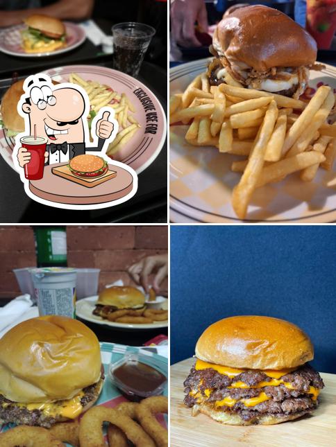 Peça um hambúrguer no Salvador Burger