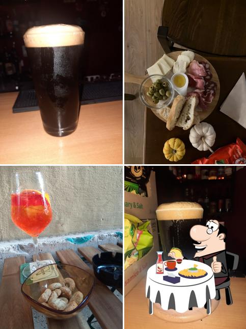 Piatto di formaggi al Johnny's Place Pub