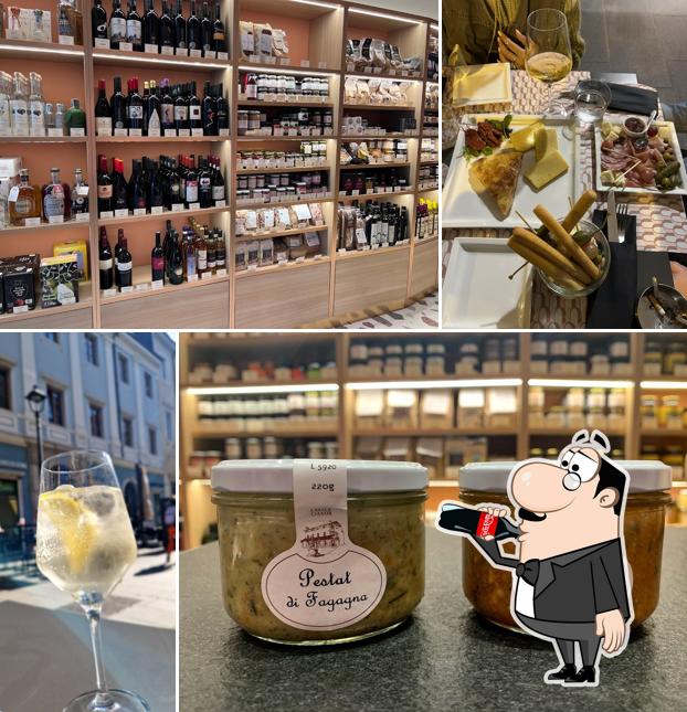 Goditi un drink dal menu