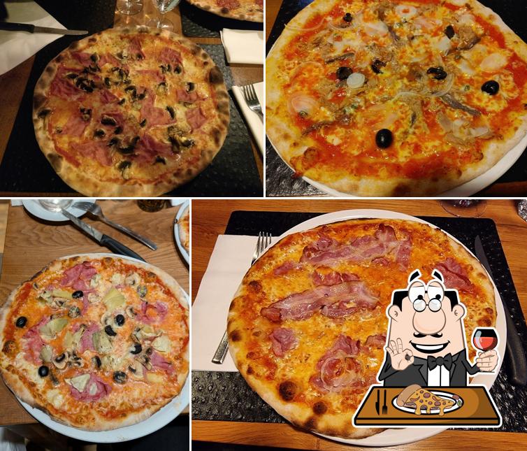 Prova una pizza a Ristorante La Piazza