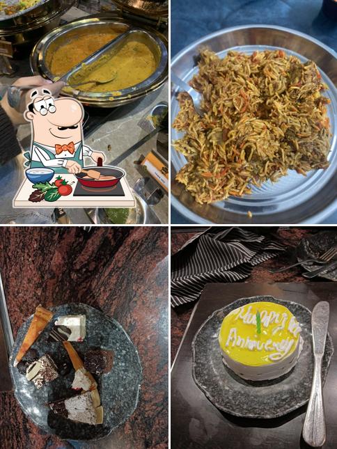 Chicken curry at Castle's Barbeque - Noida Chicken curry at Castle's Barbeque - Noida