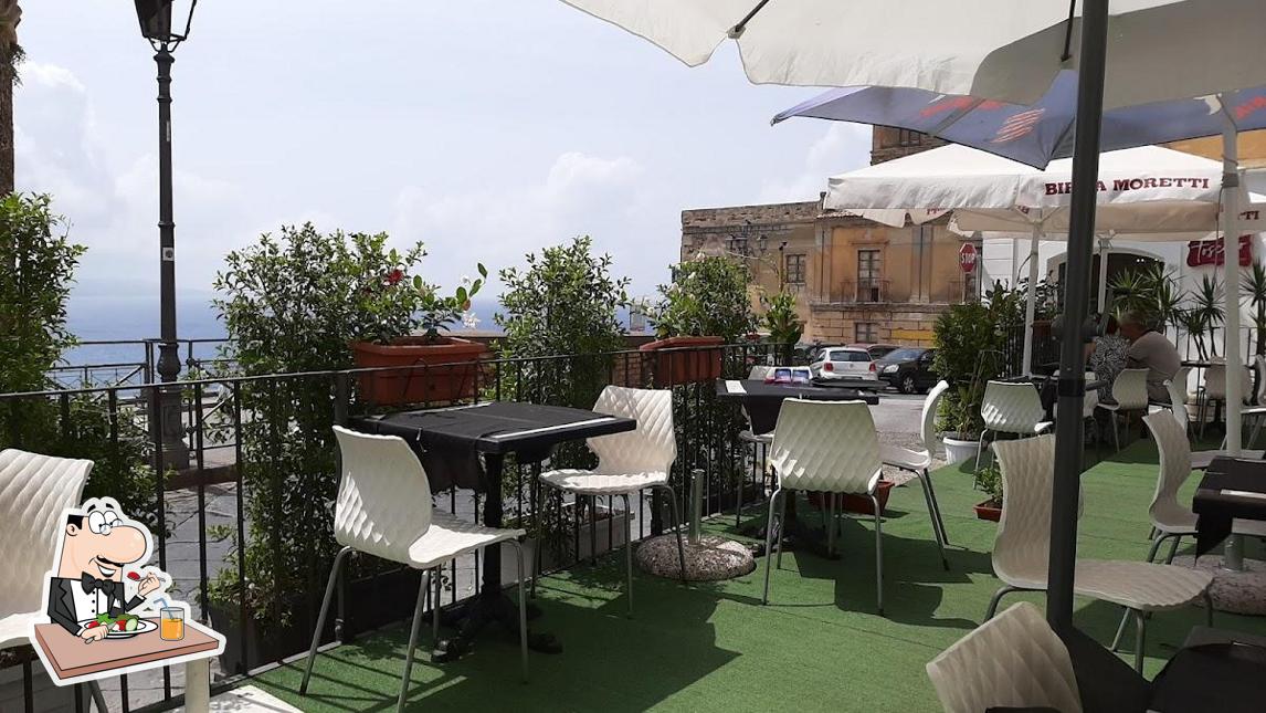 Platti al Le petit jardin bistrot