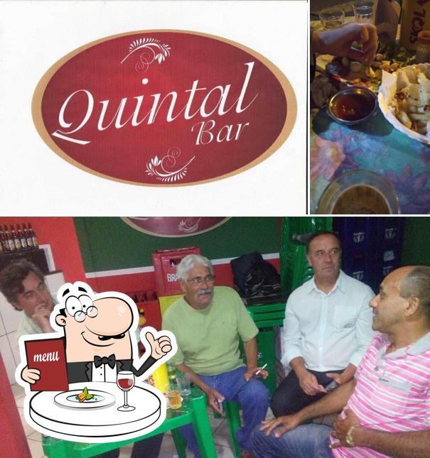 Comida em Quintal Bar