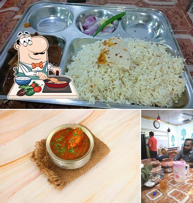 Chicken curry at Bihar Express Champaran Mutton Handi