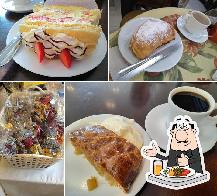Comida em Confeitaria XV