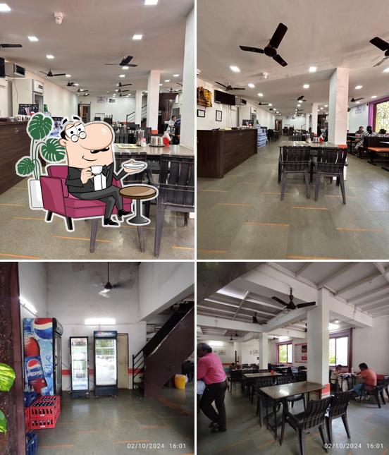 Check out how Thirumalai restaurant looks inside