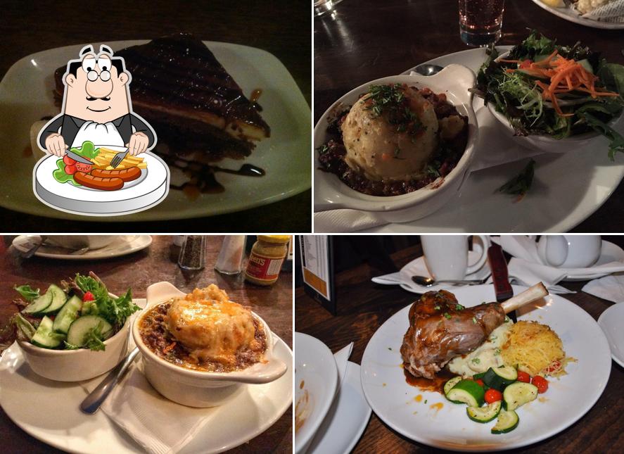 Côtelettes de porc à St James's Gate Irish Pub