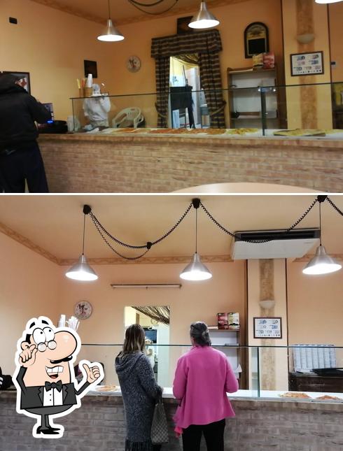 Siediti a un tavolo di Pizzalama - Villa Sant'Antonio