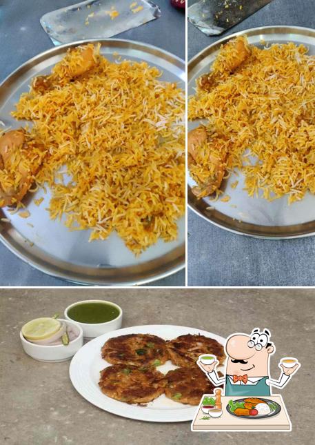 This is the photo showing food and beverage at Lucknow Wale Special Galawati Kabab