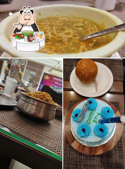 Hot and sour soup at Kitchen King