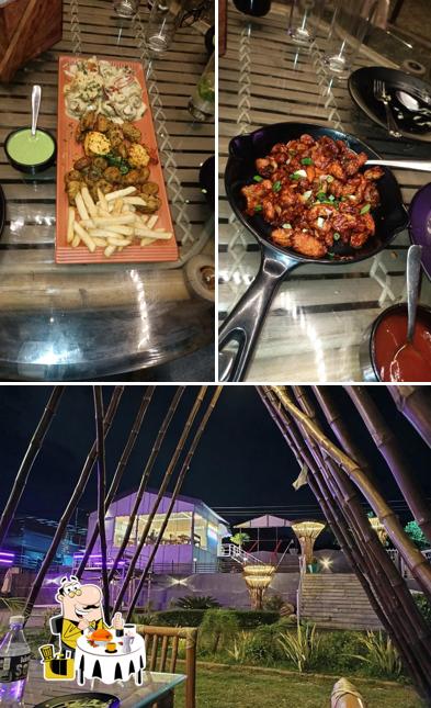 The image of Asia Greens /Bar/ W3 club /Lawns/Creme Craft (Bakery)’s food and beverage