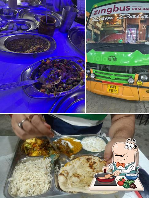 Chicken curry at श्री कृष्णा वैष्णो डाबा