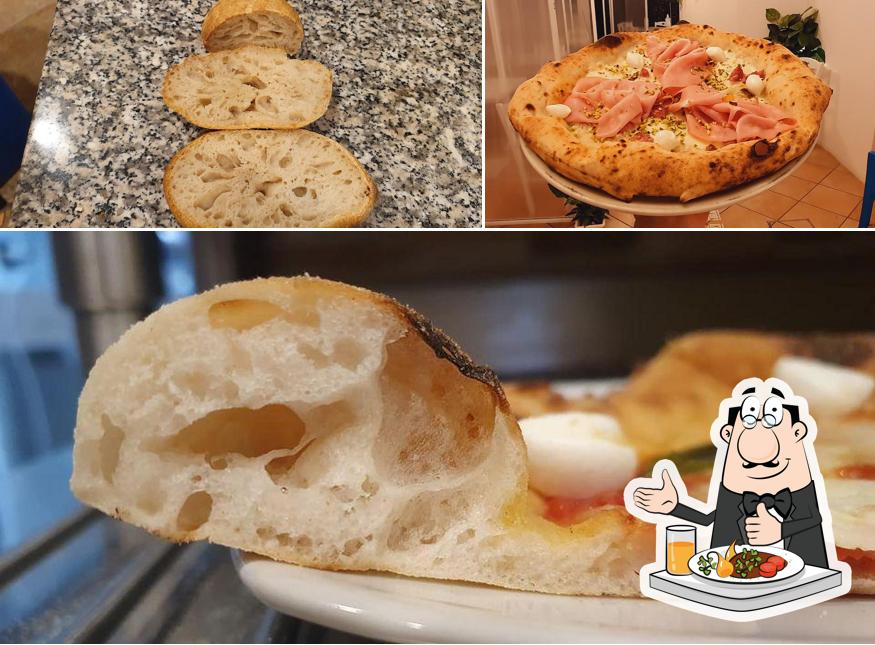 Cibo al Pizzeria L' Oro Di Napoli da Pierino Cardonia