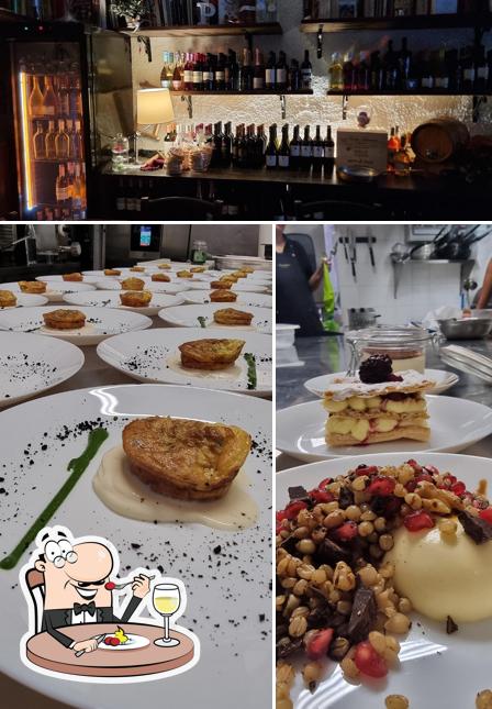 La cibo e interni del ristorante