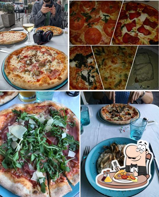 Scegli una pizza a Ristorante La Corte