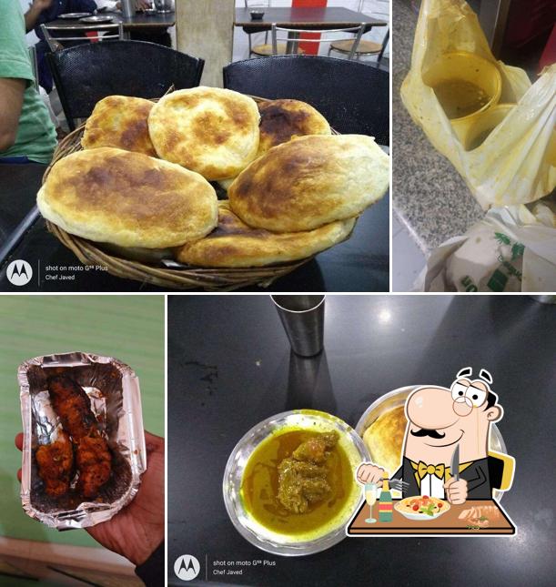 Food at Raheem's Kulcha Nahari