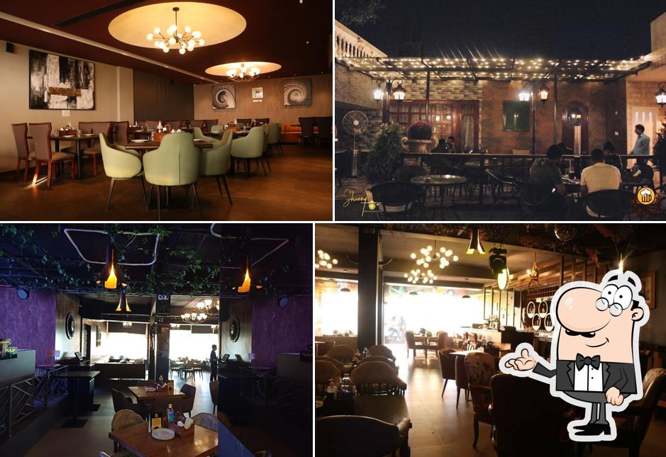 Take a seat at one of the tables at The Brew Street Microbrewery & Lounge